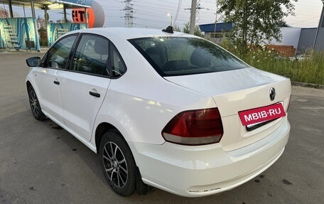 Volkswagen Polo VI (EU Market), 2017 год, 860 000 рублей, 2 фотография
