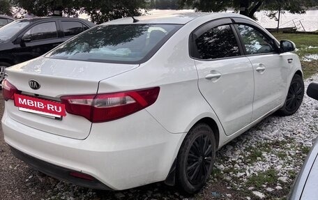 KIA Rio III рестайлинг, 2015 год, 880 000 рублей, 5 фотография