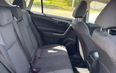 Toyota RAV4, 2020 год, 3 200 000 рублей, 7 фотография