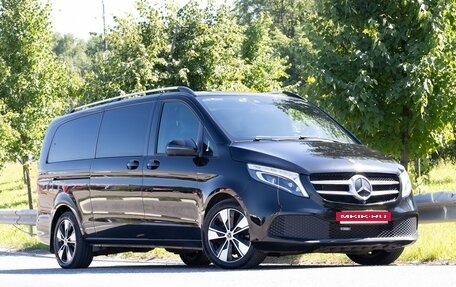 Mercedes-Benz V-Класс, 2021 год, 19 500 000 рублей, 4 фотография