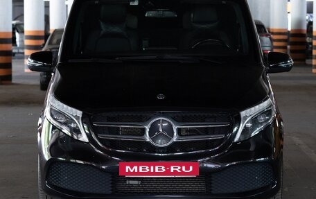 Mercedes-Benz V-Класс, 2021 год, 19 500 000 рублей, 34 фотография