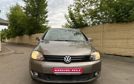 Volkswagen Golf Plus II, 2011 год, 700 000 рублей, 3 фотография