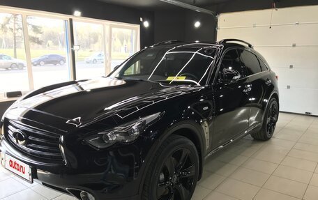 Infiniti QX70, 2014 год, 2 490 000 рублей, 10 фотография