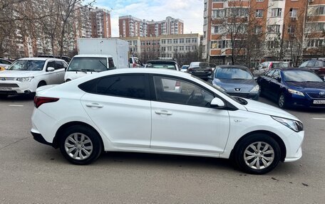 Hyundai Solaris II рестайлинг, 2019 год, 675 000 рублей, 2 фотография