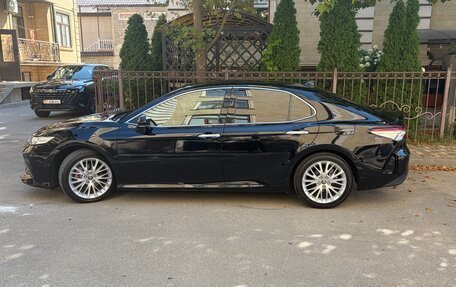 Toyota Camry, 2020 год, 3 200 000 рублей, 6 фотография