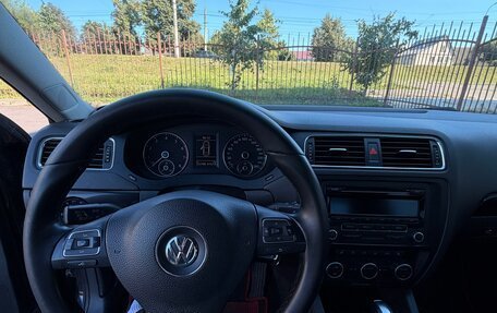 Volkswagen Jetta VI, 2012 год, 1 050 000 рублей, 5 фотография