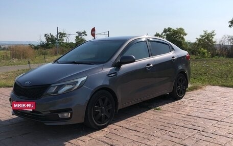 KIA Rio III рестайлинг, 2016 год, 880 000 рублей, 2 фотография