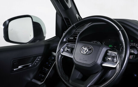 Toyota Land Cruiser, 2021 год, 8 898 000 рублей, 13 фотография