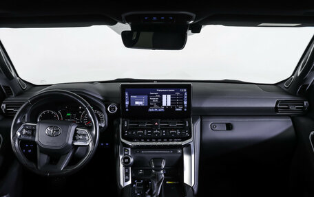Toyota Land Cruiser, 2021 год, 8 898 000 рублей, 15 фотография