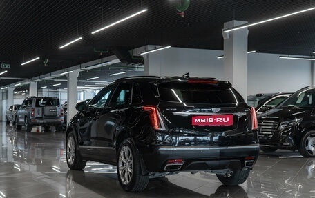 Cadillac XT5 I рестайлинг, 2021 год, 2 980 000 рублей, 4 фотография