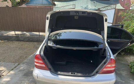 Mercedes-Benz C-Класс, 2005 год, 630 000 рублей, 3 фотография