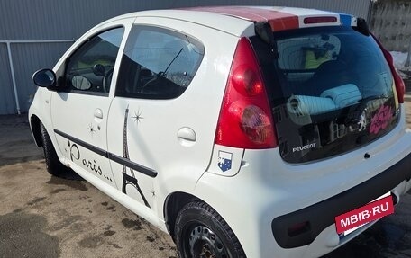 Peugeot 107 I рестайлинг, 2011 год, 315 000 рублей, 3 фотография