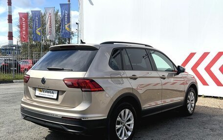Volkswagen Tiguan II, 2021 год, 2 890 000 рублей, 5 фотография
