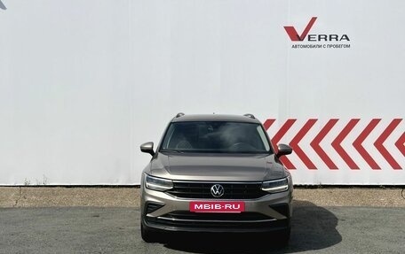 Volkswagen Tiguan II, 2021 год, 2 890 000 рублей, 6 фотография