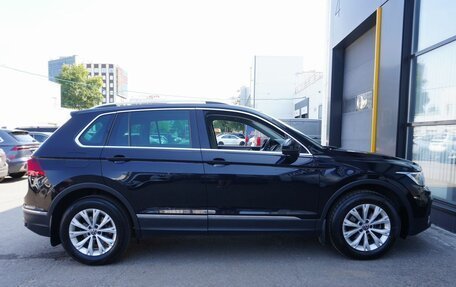 Volkswagen Tiguan II, 2021 год, 2 670 000 рублей, 4 фотография