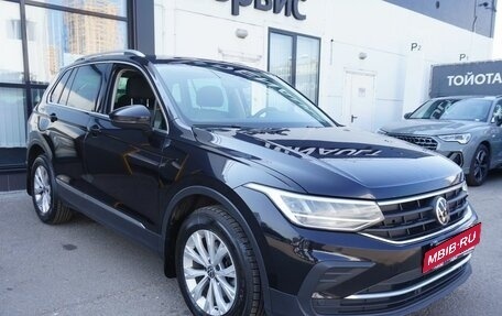 Volkswagen Tiguan II, 2021 год, 2 670 000 рублей, 3 фотография