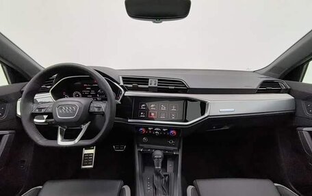 Audi Q3, 2024 год, 2 234 600 рублей, 9 фотография