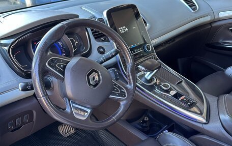 Renault Espace V рестайлинг, 2019 год, 2 500 000 рублей, 9 фотография