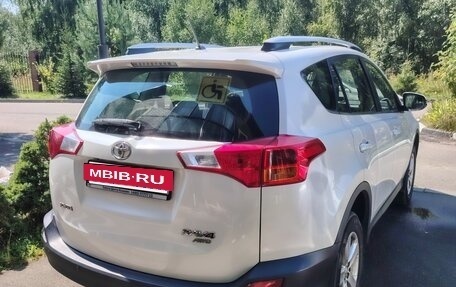 Toyota RAV4, 2014 год, 1 890 000 рублей, 2 фотография
