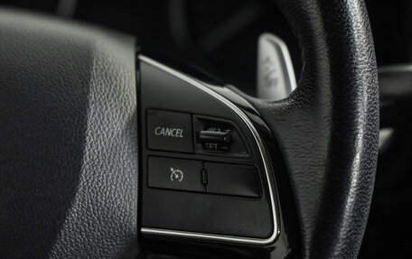Mitsubishi Outlander III рестайлинг 3, 2018 год, 2 189 000 рублей, 13 фотография