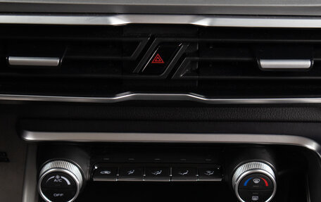 Geely Coolray I, 2021 год, 1 599 000 рублей, 13 фотография