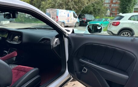 Dodge Challenger III рестайлинг 2, 2019 год, 3 450 000 рублей, 9 фотография