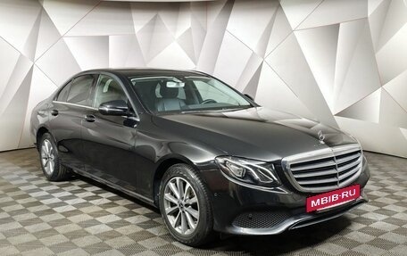 Mercedes-Benz E-Класс, 2019 год, 3 100 000 рублей, 3 фотография