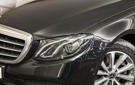 Mercedes-Benz E-Класс, 2019 год, 3 100 000 рублей, 10 фотография