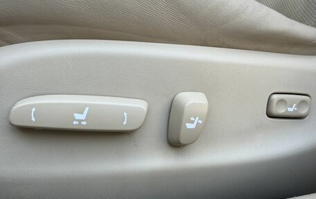 Lexus IS II рестайлинг 2, 2008 год, 1 120 000 рублей, 12 фотография