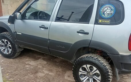 Chevrolet Niva I рестайлинг, 2014 год, 450 000 рублей, 3 фотография