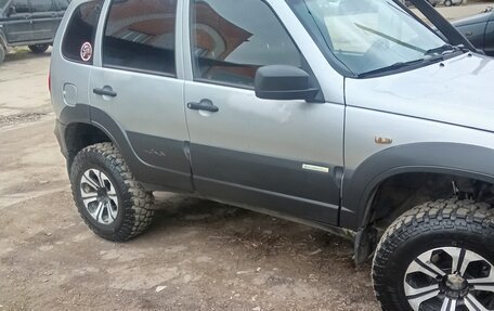 Chevrolet Niva I рестайлинг, 2014 год, 450 000 рублей, 4 фотография
