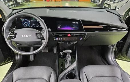 KIA Niro, 2022 год, 2 050 000 рублей, 8 фотография