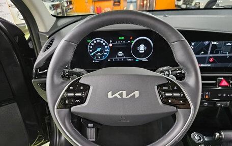 KIA Niro, 2022 год, 2 050 000 рублей, 12 фотография