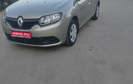 Renault Logan II, 2015 год, 600 000 рублей, 1 фотография