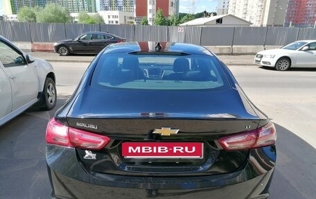 Chevrolet Malibu IX, 2022 год, 1 950 000 рублей, 2 фотография
