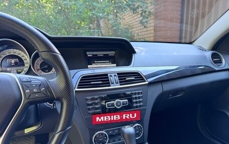 Mercedes-Benz C-Класс, 2015 год, 1 900 000 рублей, 15 фотография
