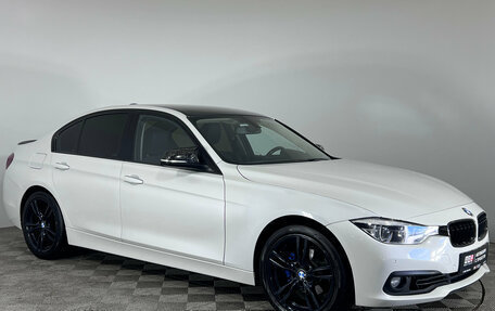 BMW 3 серия, 2018 год, 1 597 000 рублей, 3 фотография