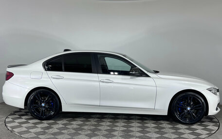 BMW 3 серия, 2018 год, 1 597 000 рублей, 4 фотография