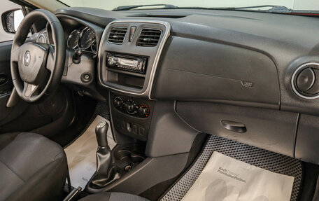 Renault Logan II, 2014 год, 599 000 рублей, 17 фотография