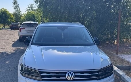 Volkswagen Tiguan II, 2019 год, 3 500 000 рублей, 3 фотография