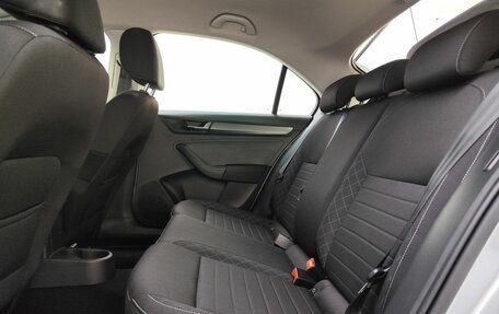 Skoda Rapid I, 2017 год, 1 399 000 рублей, 15 фотография