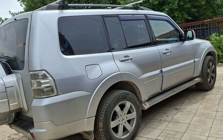 Mitsubishi Pajero IV, 2011 год, 1 600 000 рублей, 6 фотография