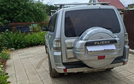 Mitsubishi Pajero IV, 2011 год, 1 600 000 рублей, 3 фотография