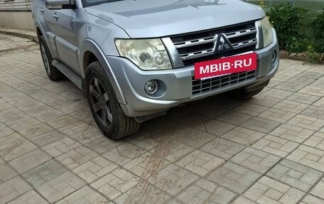 Mitsubishi Pajero IV, 2011 год, 1 600 000 рублей, 4 фотография