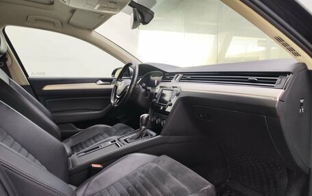 Volkswagen Passat B8 рестайлинг, 2016 год, 1 490 000 рублей, 13 фотография