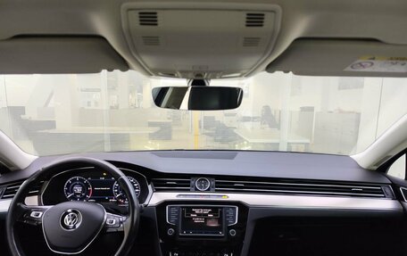 Volkswagen Passat B8 рестайлинг, 2016 год, 1 490 000 рублей, 17 фотография
