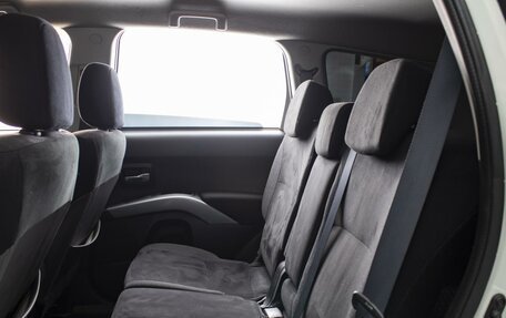 Mitsubishi Outlander III рестайлинг 3, 2008 год, 1 200 000 рублей, 8 фотография