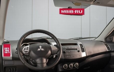 Mitsubishi Outlander III рестайлинг 3, 2008 год, 1 200 000 рублей, 5 фотография