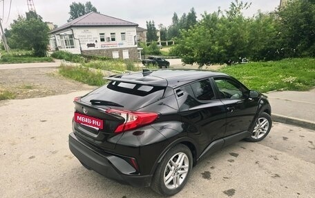Toyota C-HR I рестайлинг, 2019 год, 1 700 000 рублей, 5 фотография