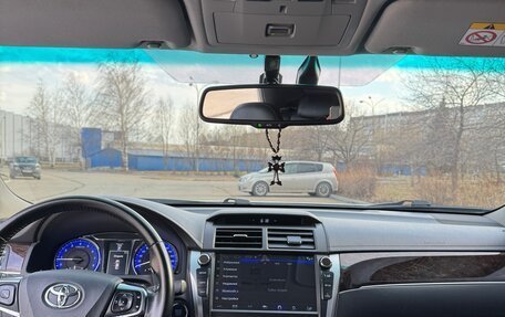 Toyota Camry, 2017 год, 2 315 000 рублей, 9 фотография